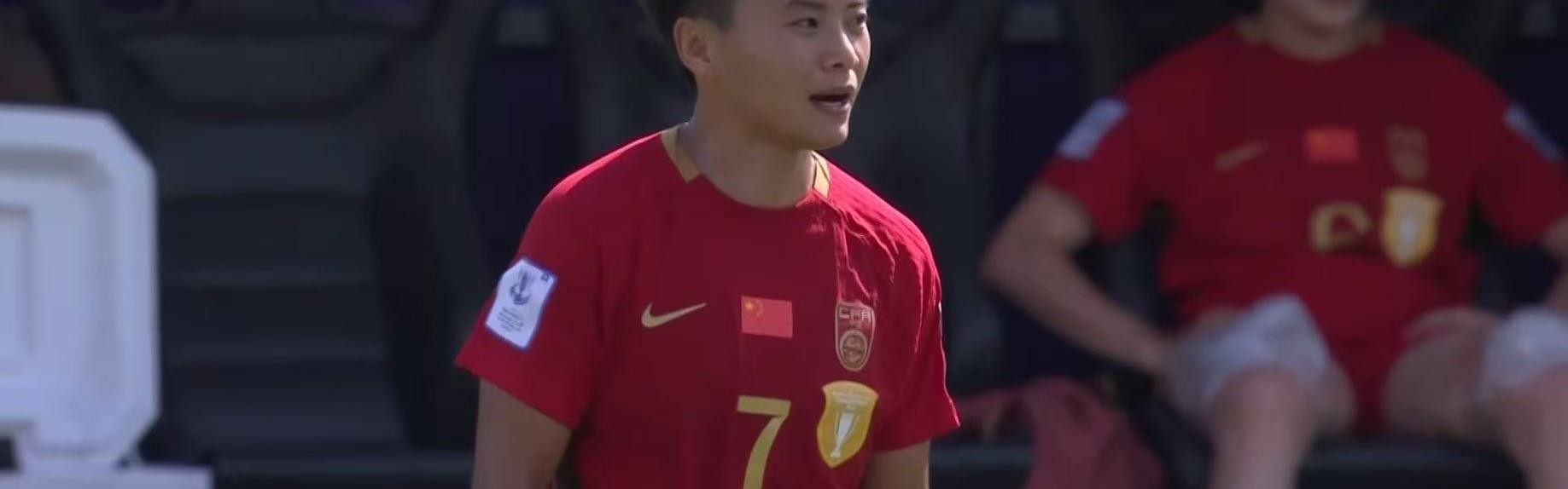 盛世棋牌-13年不胜的魔咒！女足玫瑰们遇真正大考 王霜缺席卫冕之路陡峭